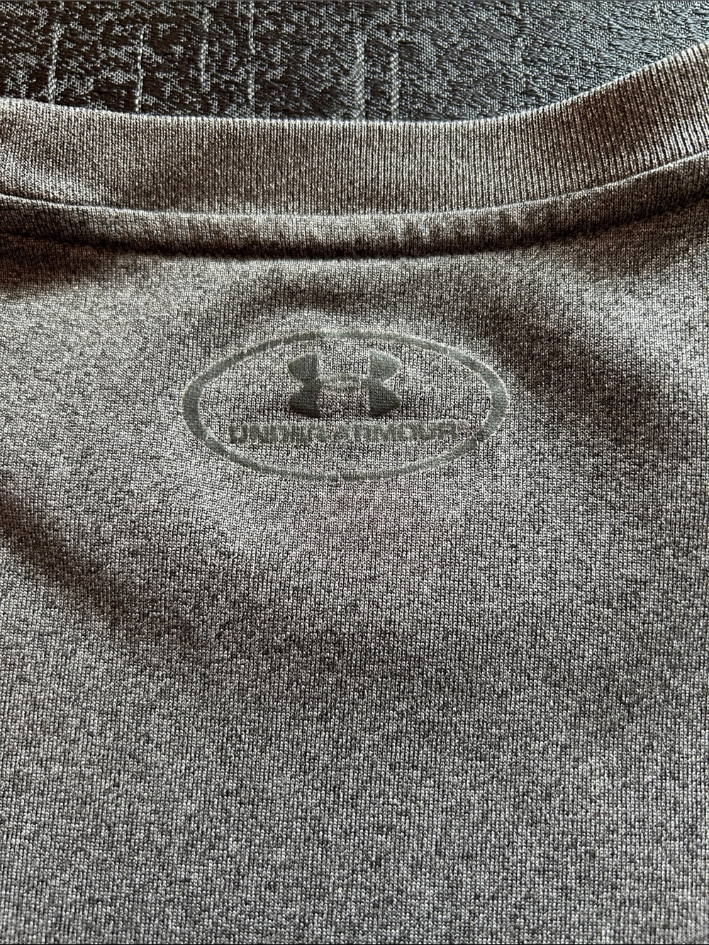 Under Armour Men’s Heather Gray Short Sleeve Performance Tee - Picture 5 of 5